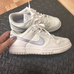 Nike dunk sail/oxygen purple/phantom size 7
